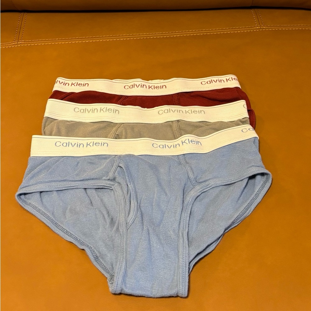 Calvin Klein Kids' Briefs Trio - Light Blue, Gray, Red